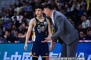 半岛体育下载-媒体人：广东不是输在最后时刻 对对手的仁慈就是对自己的残忍